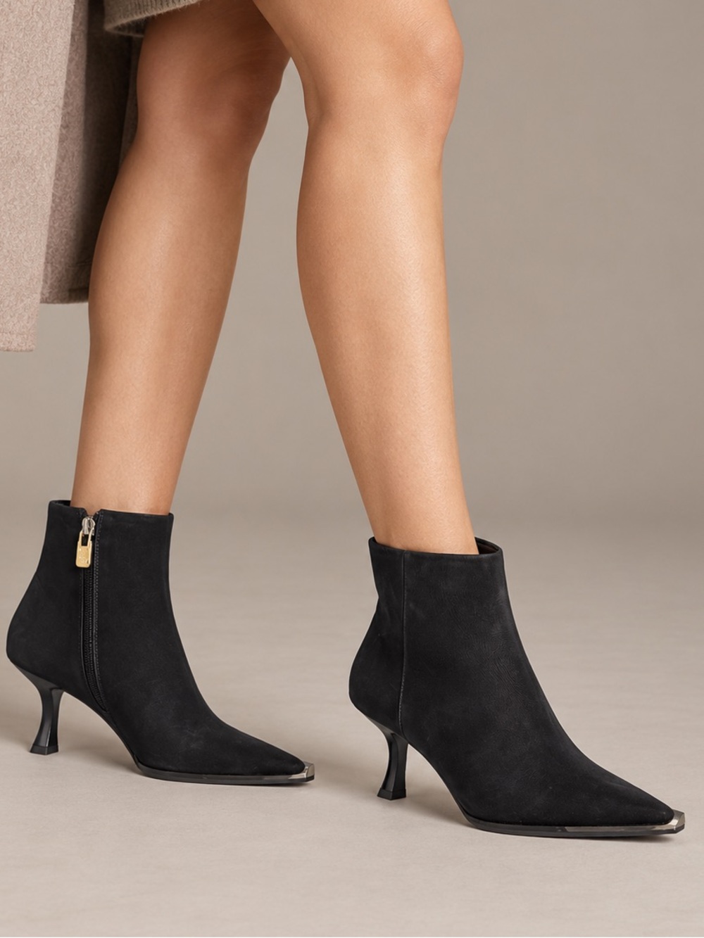 ANTONIO MELANI Velvet Nappa Leather Ankle Booties Sz 7.5 M Black NWOB